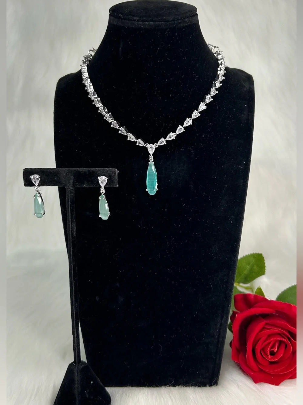 Mint Silver Ad Necklace and Earrings Set